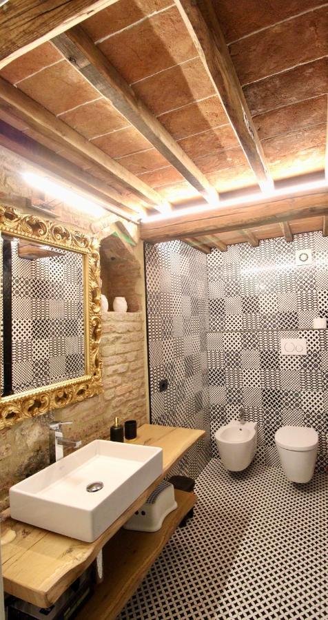 סיינה Luxury Suite Apartment Angiolieri מראה חיצוני תמונה