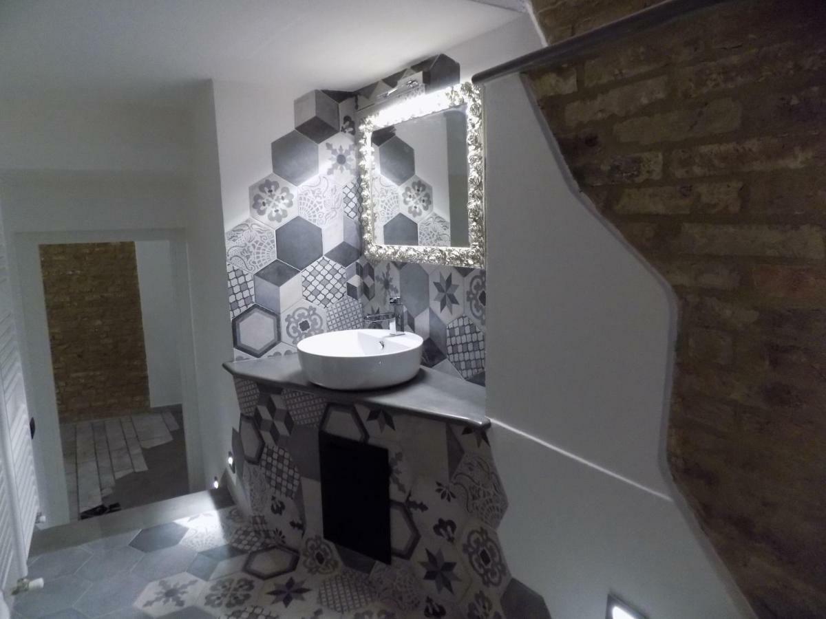 סיינה Luxury Suite Apartment Angiolieri מראה חיצוני תמונה